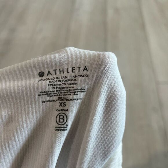 Athleta Flurry Balaclava Seamless Hoodie White Size xs Missing drawstring - Picture 7 of 8